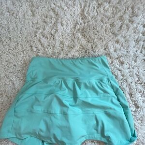 Teal Lululemon pace rival tennis skirt